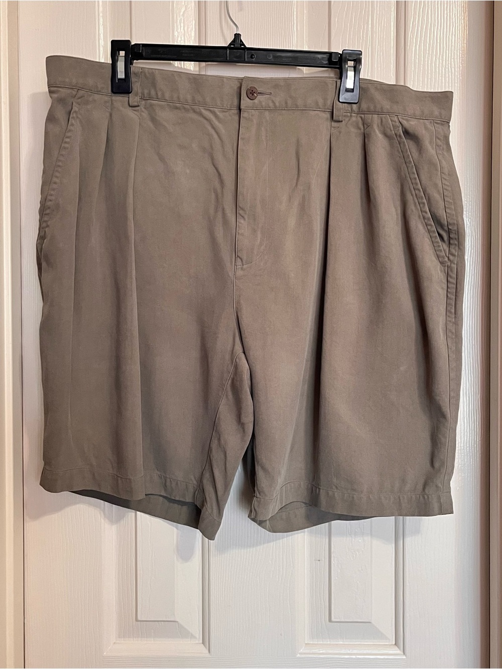 Tommy Bahama 100% Silk Shorts Mens 40 Relax Pleated Herringbone Khaki Olive